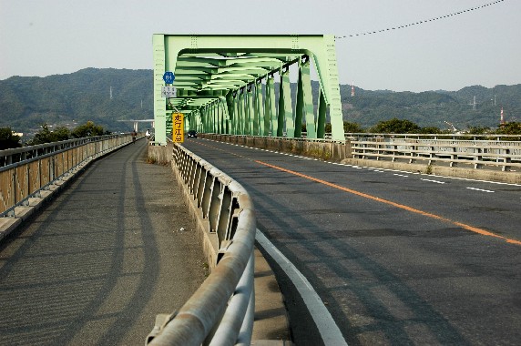 　　川のある風景_b0093754_01023.jpg
