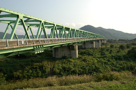 　　川のある風景_b0093754_0105155.jpg