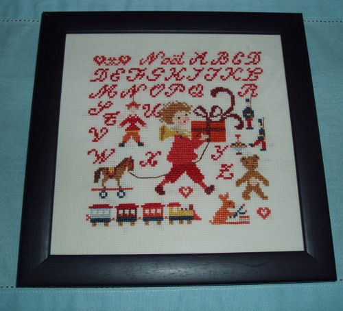 クロスステッチの洋書「Petits Cadeaux Brodes」_d0148729_20274781.jpg