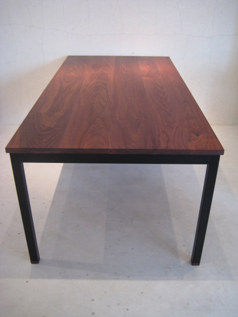 WB DINING TABLE_c0146581_11221741.jpg