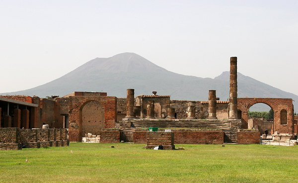 イタリア点描（１）　ポンペイにて_f0140054_20351398.jpg