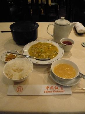 「中国飯店 三田店」でいただく2か月ぶりの平日ランチは、蟹と冬瓜の煮込み。_a0029277_714111.jpg