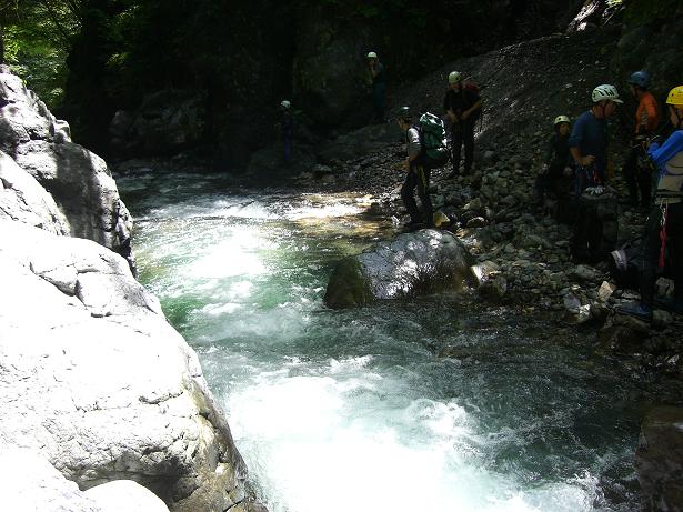 労山沢教室2回目実技　奥秩父　滝川　水晶谷_e0009437_158955.jpg