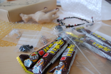 日本の友人から「クリスマス小包」が届いたよ。_d0129786_14433057.jpg