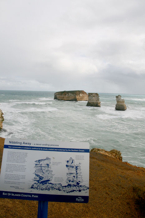 Great Ocean Road & 12 Apostles_c0035836_1133486.jpg