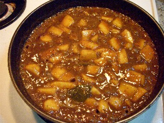 今日の夕飯はチキンカレー_e0166355_18521181.jpg