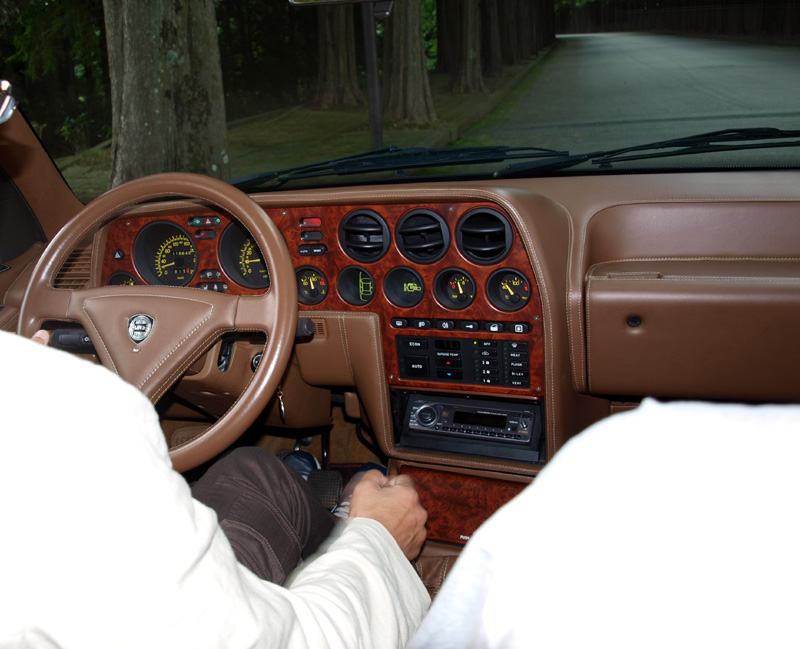 Lancia Lunch 2008（ランチア　テーマ８．３２試乗編）_d0141173_2040937.jpg