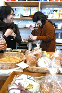 今年のフィナーレを飾る\"大カレンダー展\"始まりました！_a0017350_031750.jpg