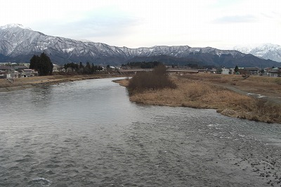 雪降り前の魚野川の流れ_a0084753_16535651.jpg