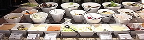上海報告 エピソード7 二日目 素敵な朝食→豫園商城→不思議な街_b0051666_1510355.jpg