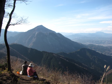 秩父を眺めてランチ♪　（横瀬）二子山_b0116703_21511049.jpg