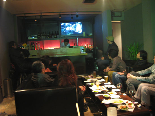 ライブDVD上映会 & イブの来訪者..._f0152550_171215100.jpg