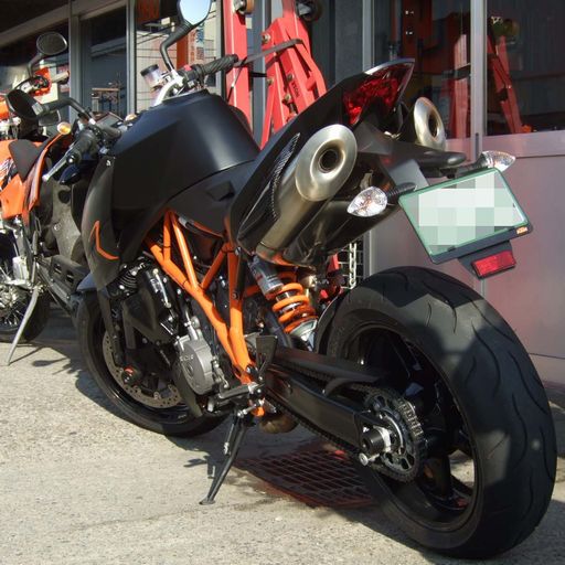 KTM 990 SUPERDUKE R　&　1190 RC8 at ﾓﾄﾋﾞﾙﾄﾞ神原_f0004270_1701566.jpg