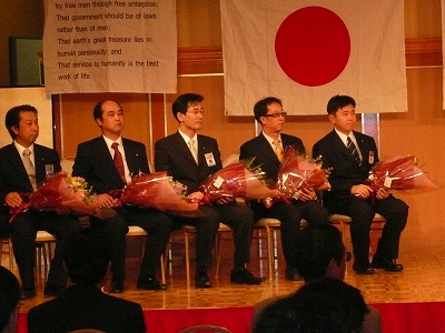 『2008年度 卒業式』_e0075103_16244251.jpg