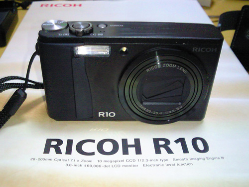 リコー R10_b0083267_21523418.jpg