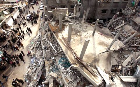 ガザ空爆エスカレート 死者364 負傷者1400以上_d0123476_1909100.jpg