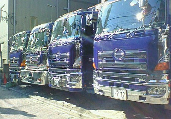 e0040602_2353090.jpg