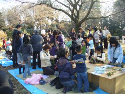 クリスマスリースと注連縄づくり_b0049307_10572722.jpg