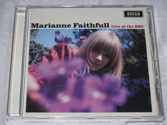 Marianne Faithfull / LIVE AT THE BBC_b0042308_21431619.jpg