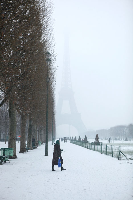 09 01 06 パリに雪が降りました Petit Clos プチクロ オルネ ド フォイユのオーナー日記