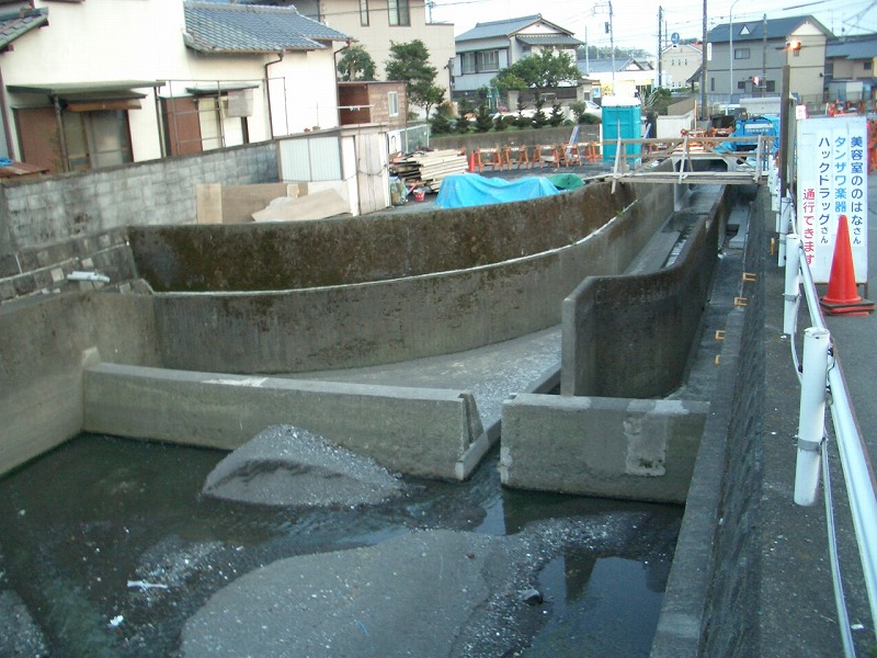 石坂川の改修工事が進んでいます！_f0141310_2119182.jpg