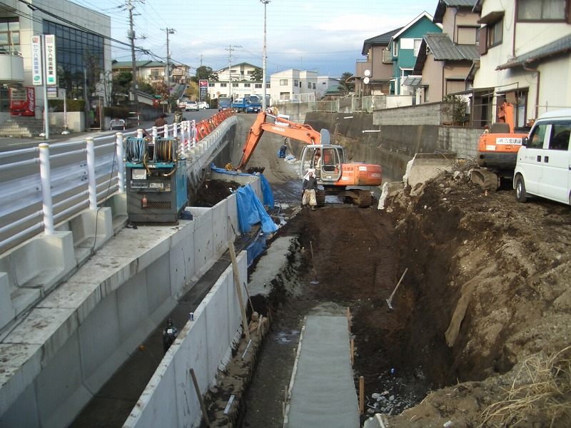 石坂川の改修工事が進んでいます！_f0141310_2121837.jpg