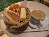 トライアングル_e0080345_7524491.jpg