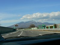 海辺の民宿へ_f0019247_21434438.jpg