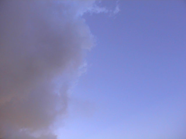 今日の空、今日の雲。_e0060555_22474220.jpg