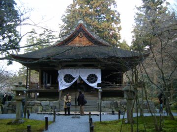 三千院往生極楽院での特別解説に大満足 夢違い