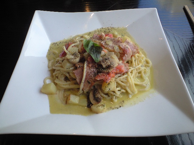 自家製 生パスタの店「Lucca」_d0116009_22395619.jpg