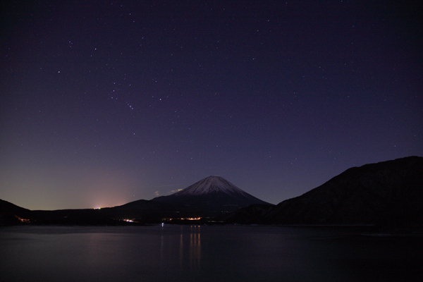 オリオン座と富士山_f0081726_20392434.jpg