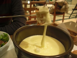 日本橋coredo メゾンカイザーのチーズフォンデュ Time And Tide Kinunoiro ハンドメイドkumihimoアクセサリー