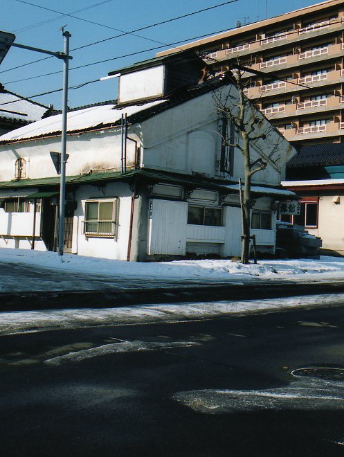 函館・弁天町の蔵造り建築(函館の建物紹介)_f0142606_21382078.jpg