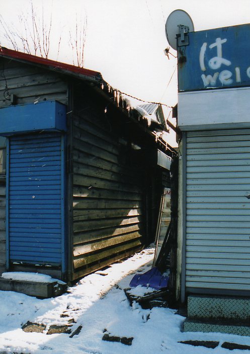 函館・弁天町の蔵造り建築(函館の建物紹介)_f0142606_21525940.jpg
