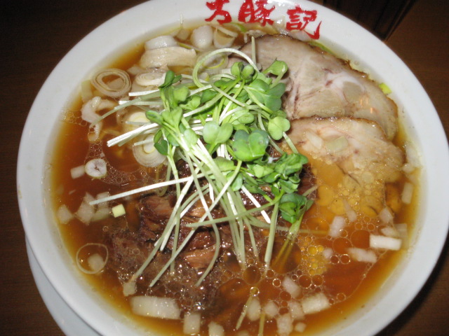 万豚記/豚豚豚ラーメン_a0093332_21445612.jpg