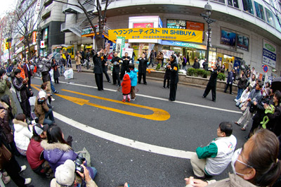 道玄坂チャリティ餅つき大会&ヘブンアーティスト IN 渋谷_b0056983_14501347.jpg
