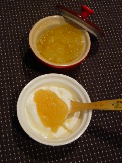 甘酸っぱいりんごジャムと・・・寒じめほうれん草のゴマ和え。_f0177295_12151495.jpg