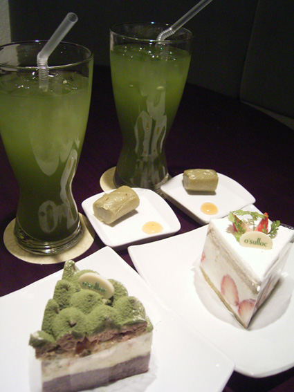 cafe o\'sulloc@明洞_e0043700_11445148.jpg