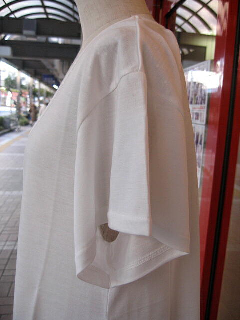 ＩＳＢＩＴ ウエンディーネ　ＦＬＡＲＥＤ　Ｔ－ＳＨＩＲＴ　ＷＨＩＴＥ_a0089359_1151388.jpg