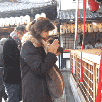 d0033734_1048767.gif
