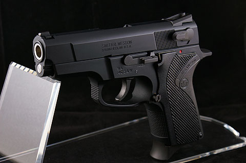 S&W SHORTY.40 〜ブローバック症候群〜 : 怪奇幻想シアター