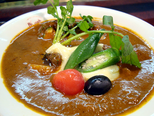 神保町★欧風カレー「Ｂｏｎｄｙ（ボンディ）」の野菜カレー♪_f0025795_22412447.jpg