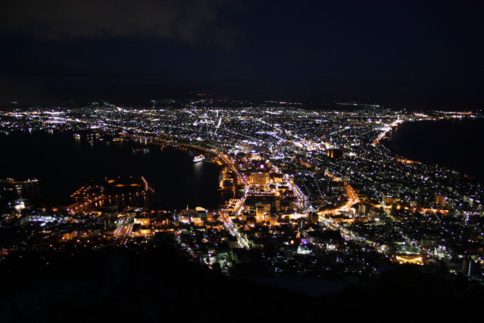 異国情緒あふれる街・函館さるき　Ｐａｒｔ.4～函館山の夜景と函館港_f0187407_21341182.jpg