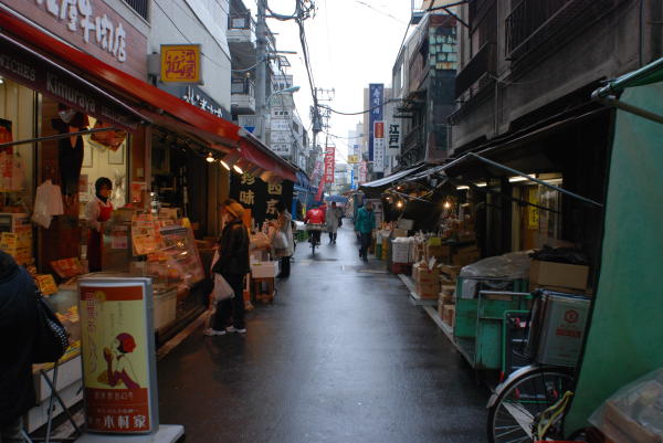 雨っぽい築地_c0024020_21195099.jpg