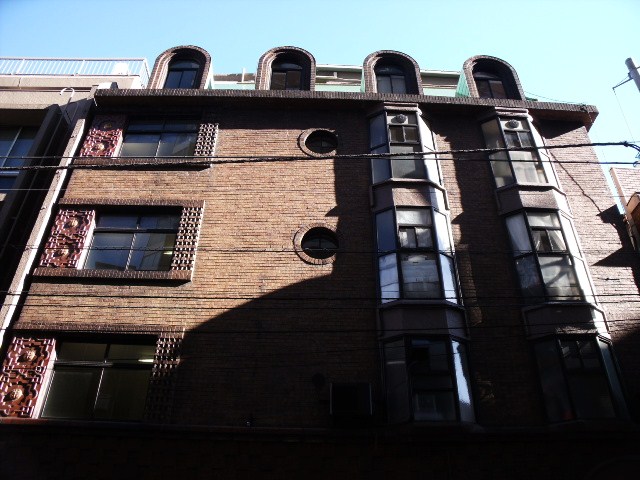 銀座　鈴木ビル(山中節治設計)その１_f0142606_538325.jpg