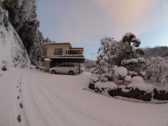 今朝の雪景色。_c0116915_1424029.jpg