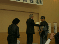 b0049029_2246384.gif