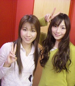 Webで酒井香奈子ウクレレ 彩音ボーカルで生セッションが実現 エキサイトアニメニュース Webで酒井香奈子ウクレレ 彩音ボーカルで生セッションが実現 エキサイトアニメニュース