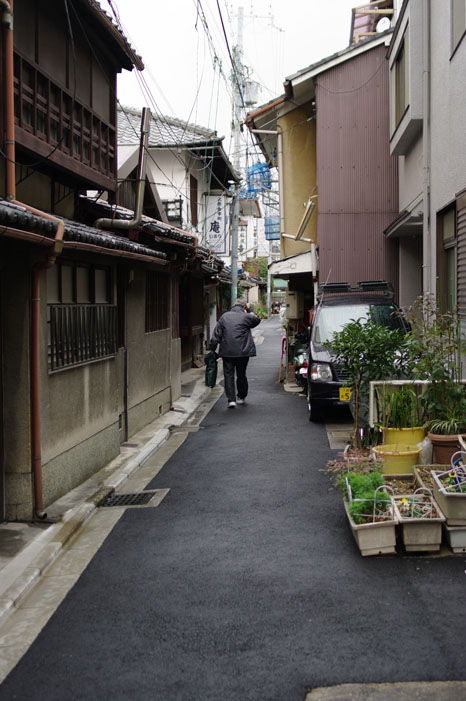 路地と辻子 Ⅲ ～小雨まじりのろうじ・辻子・町家風情～_f0152550_12413469.jpg